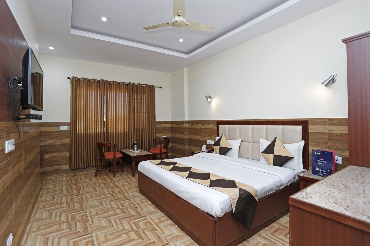 Hotel Vishnu Inn Ντεχραντούν Εξωτερικό φωτογραφία